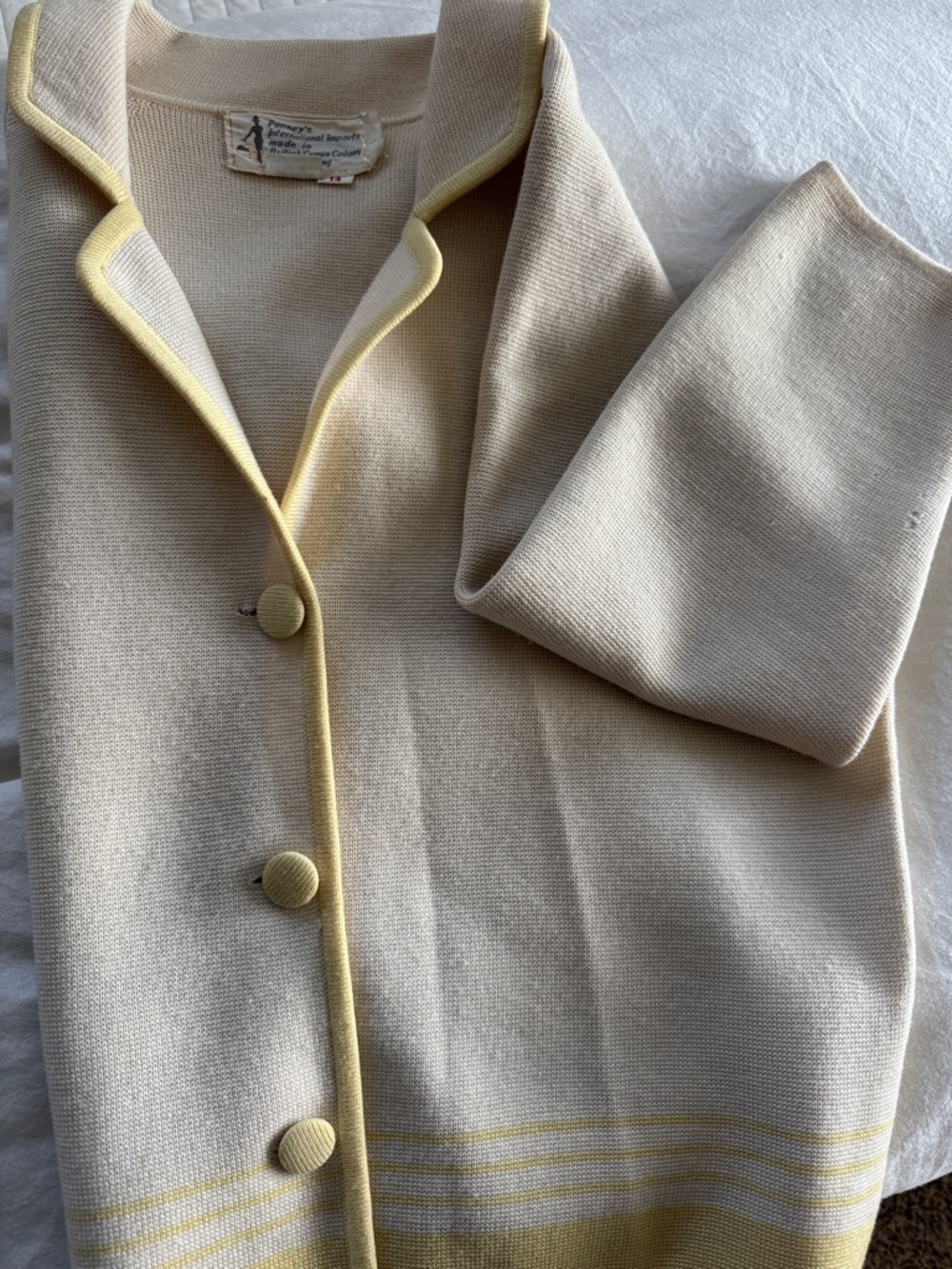 Vintage Wool Cream Knit Button-Front Cardigan with Pale Yellow Trim